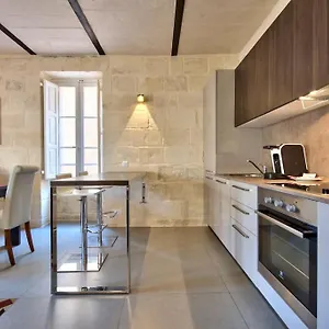 Vallettastay - Orangerie Two Bedroom 402 Apartment Valletta
